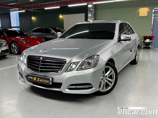 Mercedes-Benz E-Class, 2011, 54 708 км