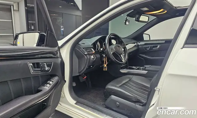 Mercedes-Benz E-Class 2016 2.1 автомат (гидро), миниатюра 10