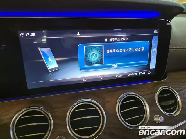 Mercedes-Benz E-Class 2018 2.0 автомат (гидро), миниатюра 11