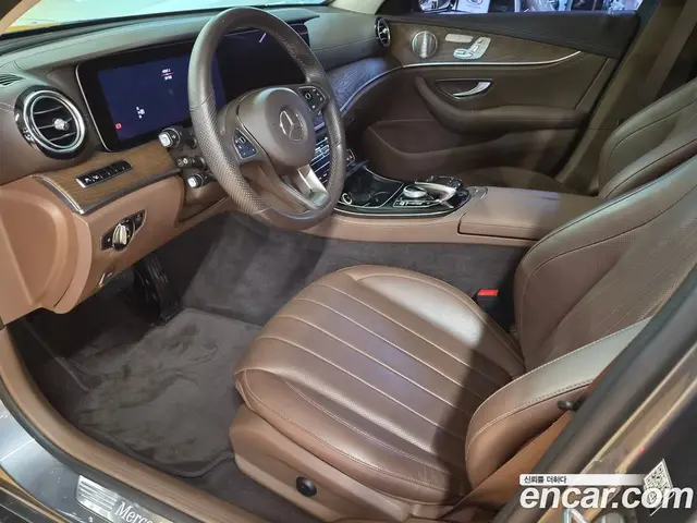 Mercedes-Benz E-Class 2018 2.0 автомат (гидро), миниатюра 5