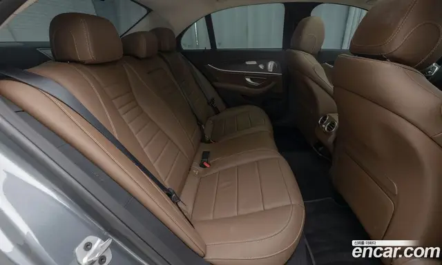 Mercedes-Benz E-Class 2020 2.0 автомат (гидро), миниатюра 10