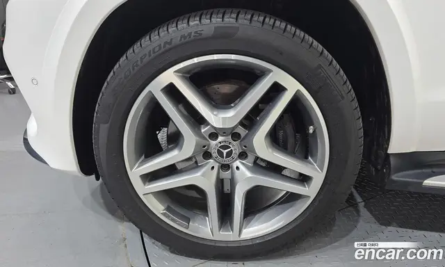 Mercedes-Benz GLS-Class 2018 3.0 автомат (гидро), миниатюра 5