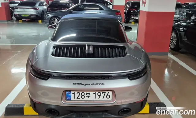 Porsche 911 2024 3.6 автомат (гидро), миниатюра 3