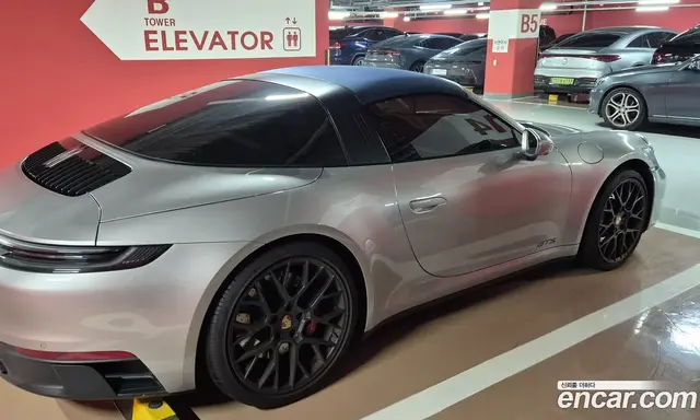 Porsche 911 2024 3.6 автомат (гидро), миниатюра 4