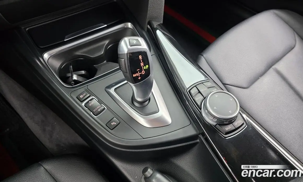 BMW 3 серия 2015 2.0 автомат (гидро), фото 9