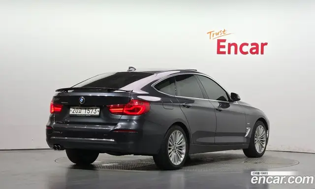 BMW 3 серия, 2018, 140 690 км
