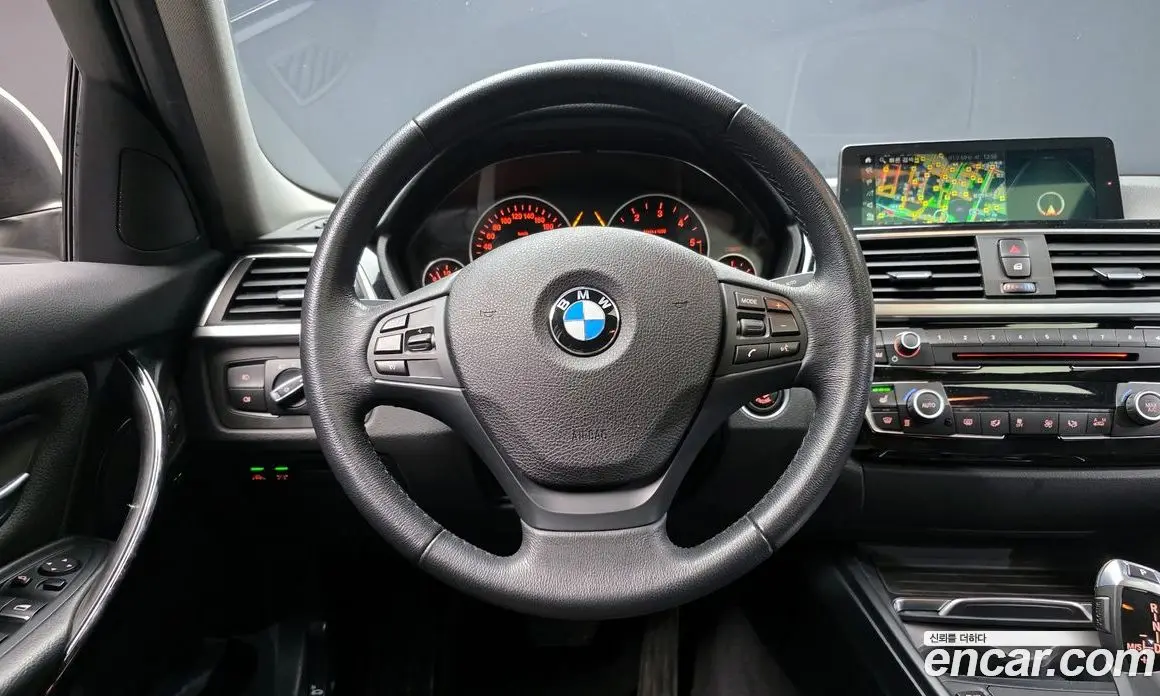 BMW 3 серия 2018 2.0 автомат (гидро), фото 13