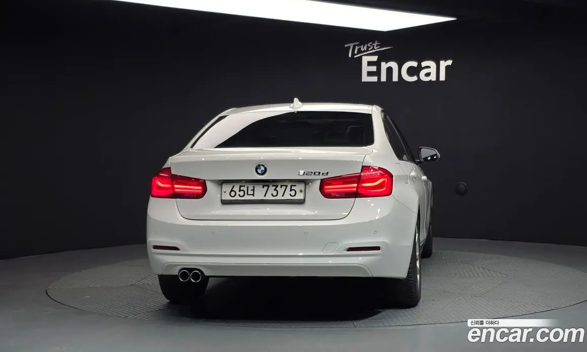 BMW 3 серия 2018 2.0 автомат (гидро), фото 4