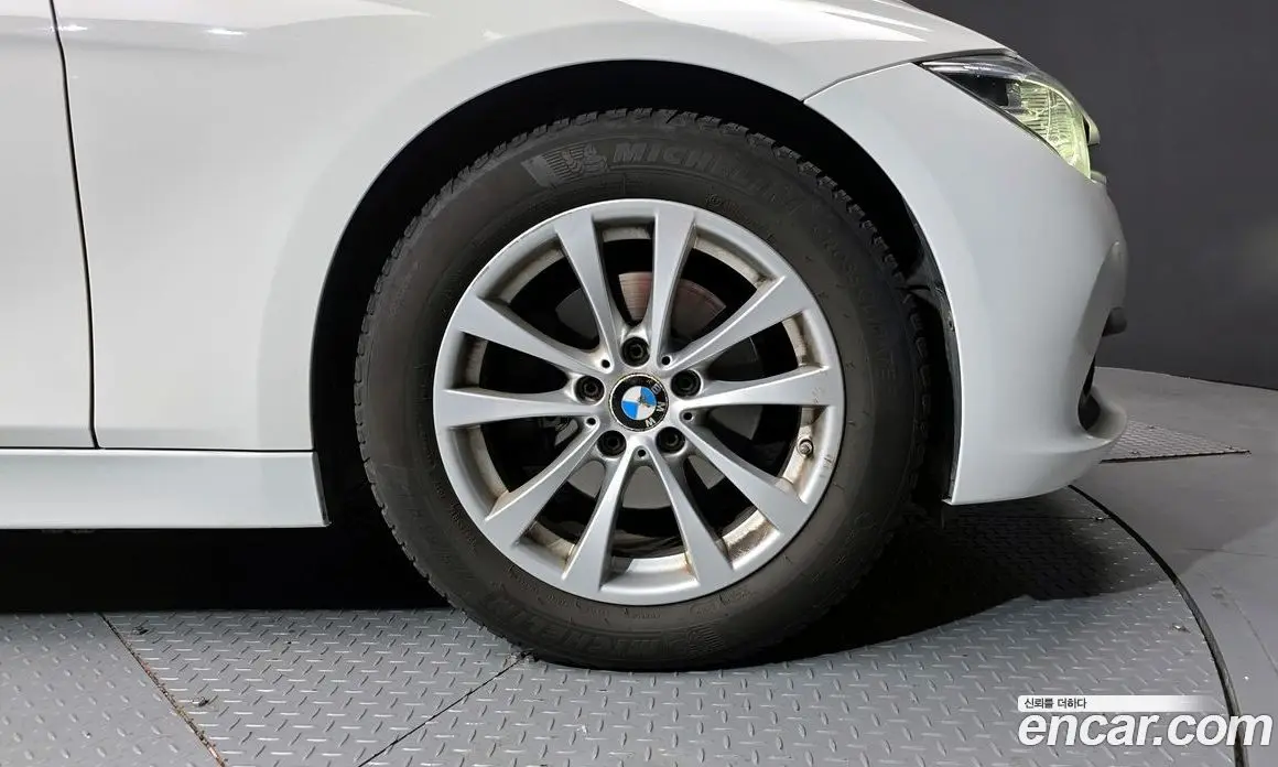 BMW 3 серия 2018 2.0 автомат (гидро), фото 5