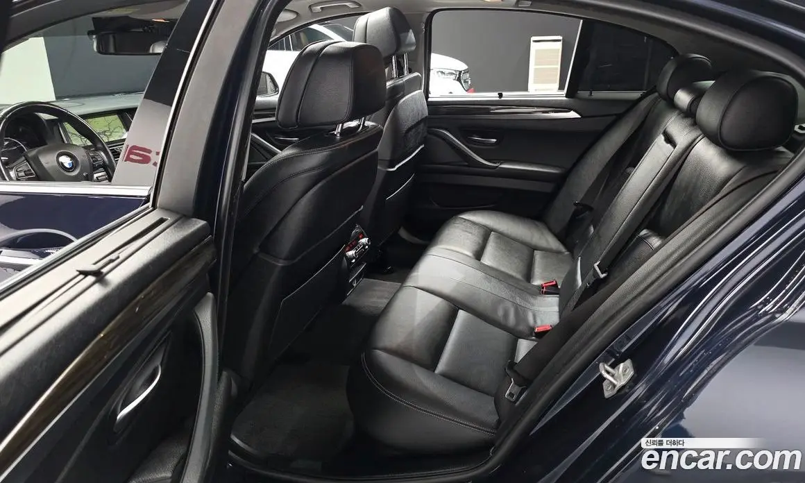 BMW 5 серия 2016 2.0 автомат (гидро), фото 12