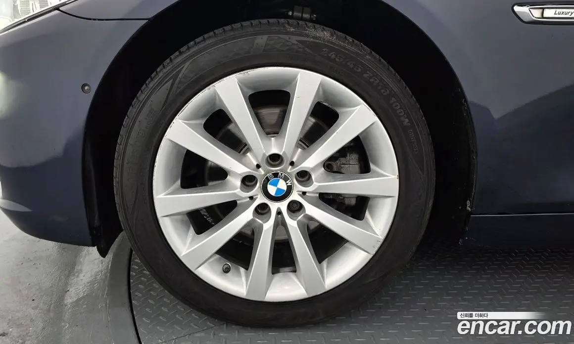 BMW 5 серия 2016 2.0 автомат (гидро), фото 5