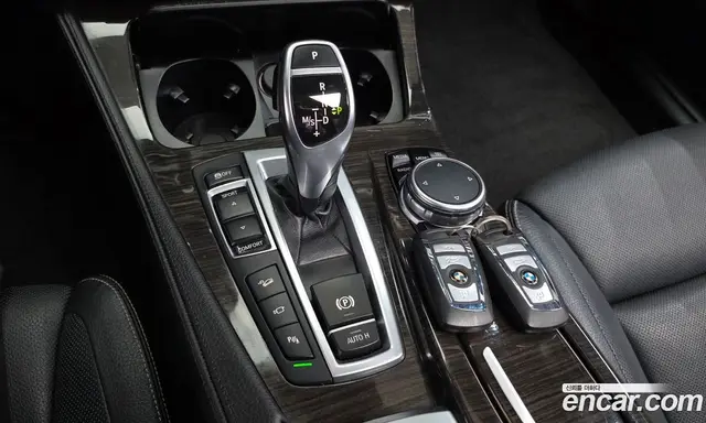 BMW 5 серия 2016 2.0 автомат (гидро), миниатюра 9