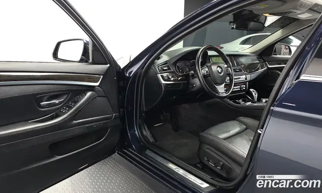 BMW 5 серия 2016 2.0 автомат (гидро), миниатюра 10