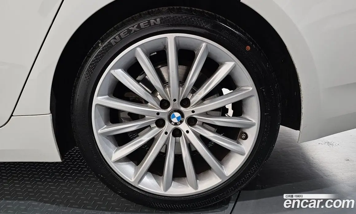 BMW 5 серия 2022 2.0 автомат (гидро), фото 6