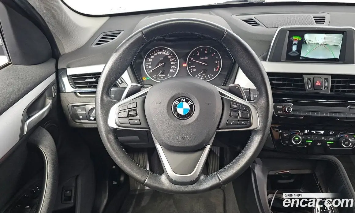 BMW X1 2018 2.0 автомат (гидро), фото 14