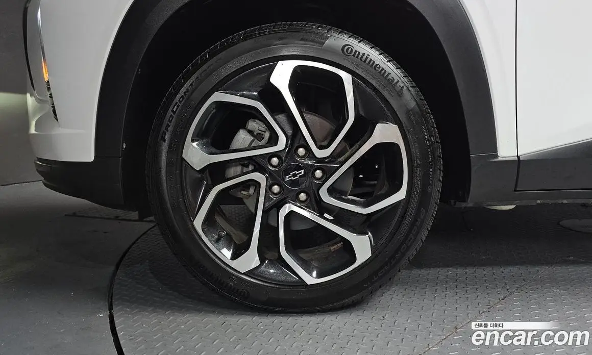 Chevrolet Trax 2023 1.2 автомат (гидро), фото 4