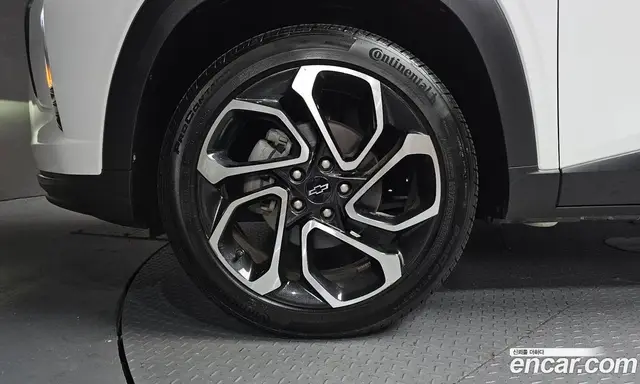 Chevrolet Trax 2023 1.2 автомат (гидро), миниатюра 4