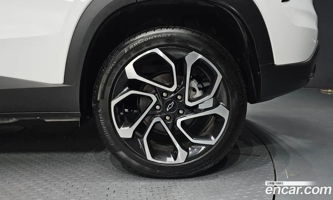 Chevrolet Trax 2023 1.2 автомат (гидро), фото 6