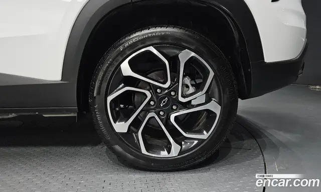 Chevrolet Trax 2023 1.2 автомат (гидро), миниатюра 6