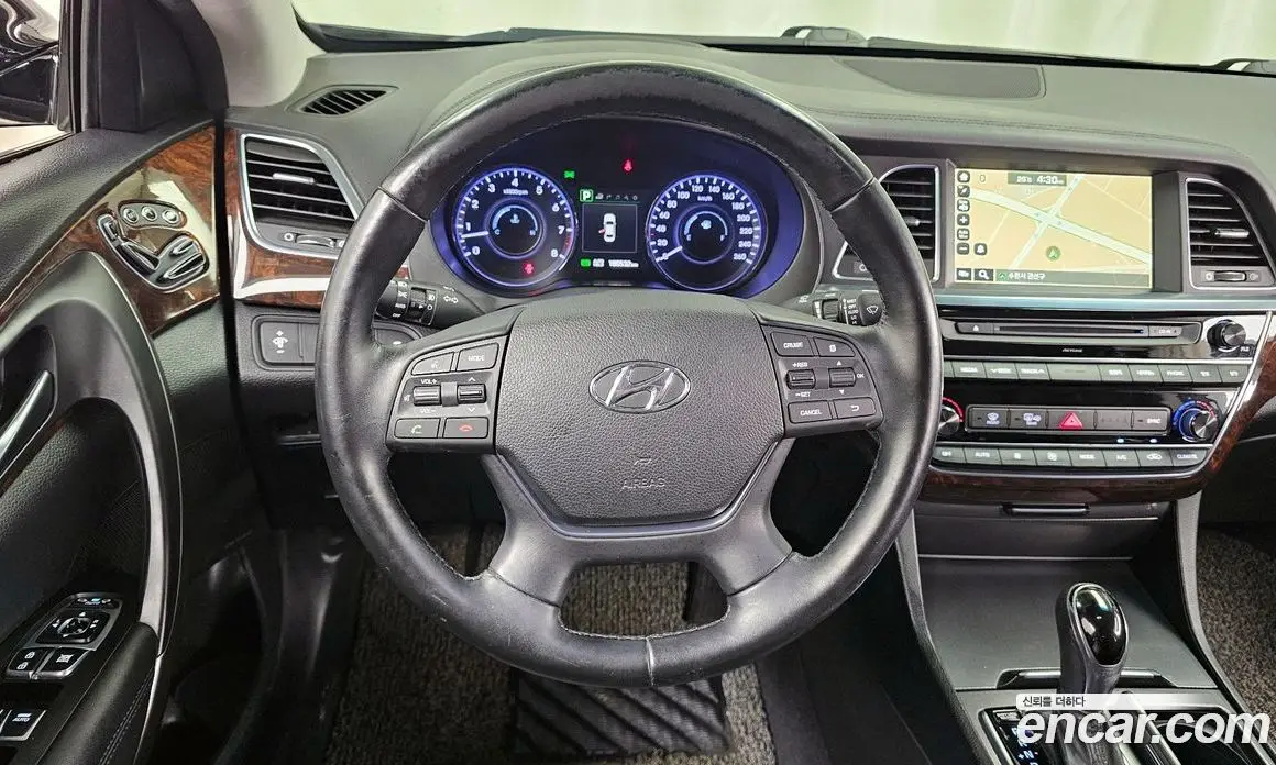 Hyundai Aslan 2015 3.3 автомат (гидро), фото 13