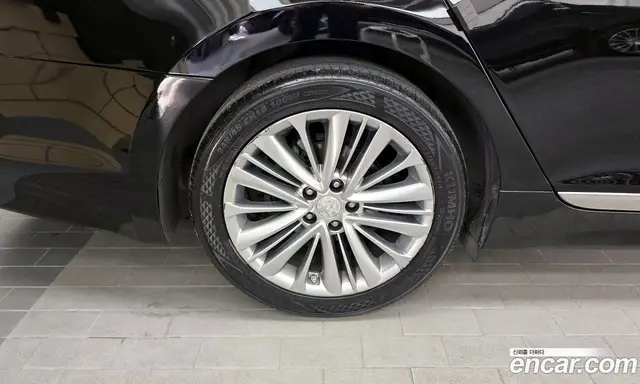 Hyundai Aslan 2015 3.3 автомат (гидро), миниатюра 5