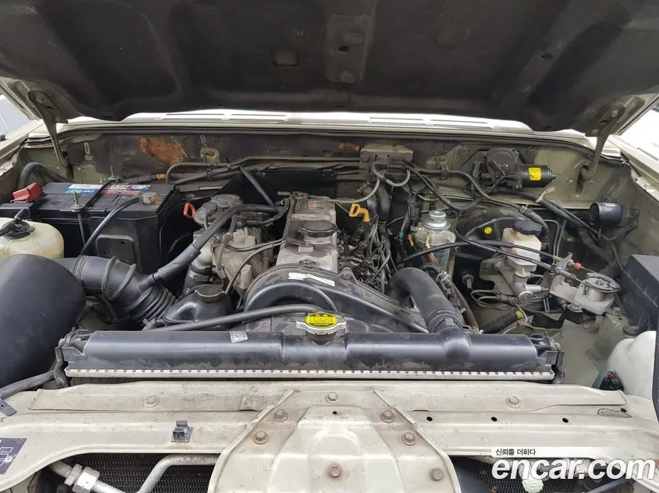 Hyundai Galloper 2000 2.5 автомат (гидро), фото 6