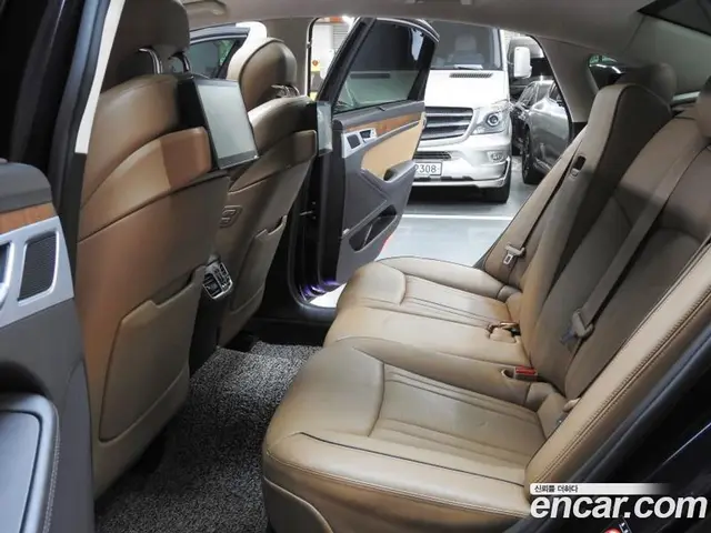 Hyundai Genesis 2014 3.8 автомат (гидро), миниатюра 10
