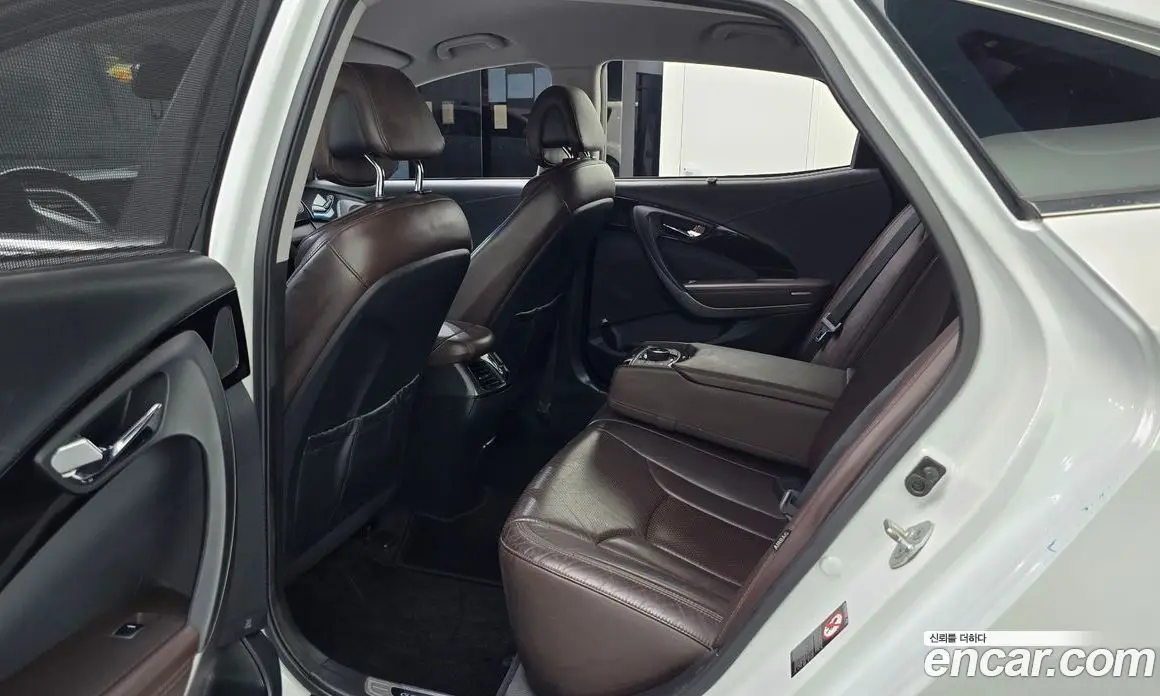Hyundai Grandeur 2015 3.0 автомат (гидро), фото 12 Hyundai Grandeur 2015 3.0 автомат (гидро), фото 12