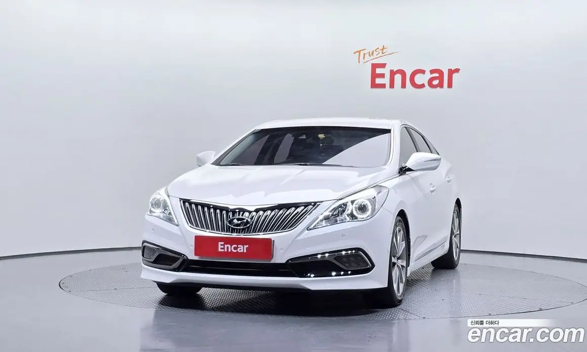 Hyundai Grandeur 2015 3.0 автомат (гидро), фото 3 Hyundai Grandeur 2015 3.0 автомат (гидро), фото 3