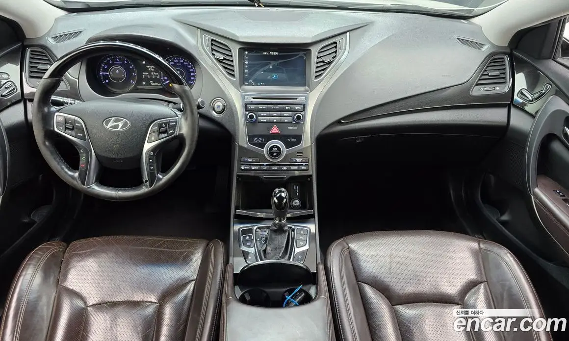 Hyundai Grandeur 2015 3.0 автомат (гидро), фото 7 Hyundai Grandeur 2015 3.0 автомат (гидро), фото 7