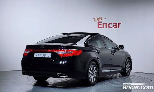 Hyundai Grandeur 2015 2.4 автомат (гидро), миниатюра 2