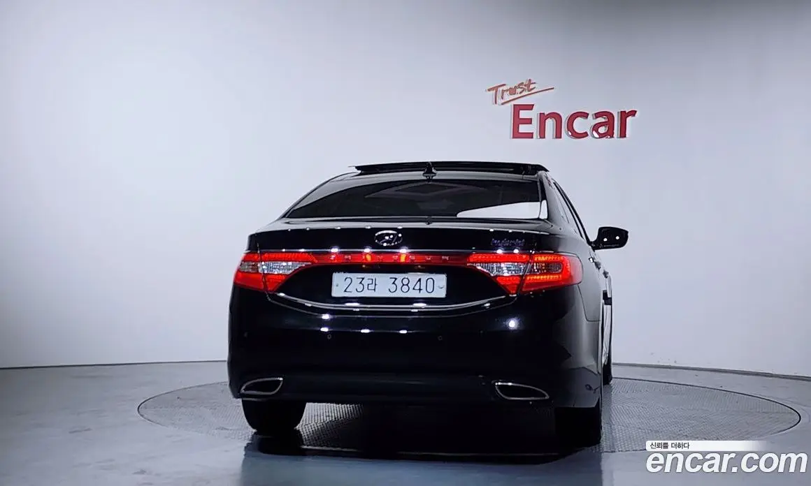 Hyundai Grandeur 2015 2.4 автомат (гидро), фото 4