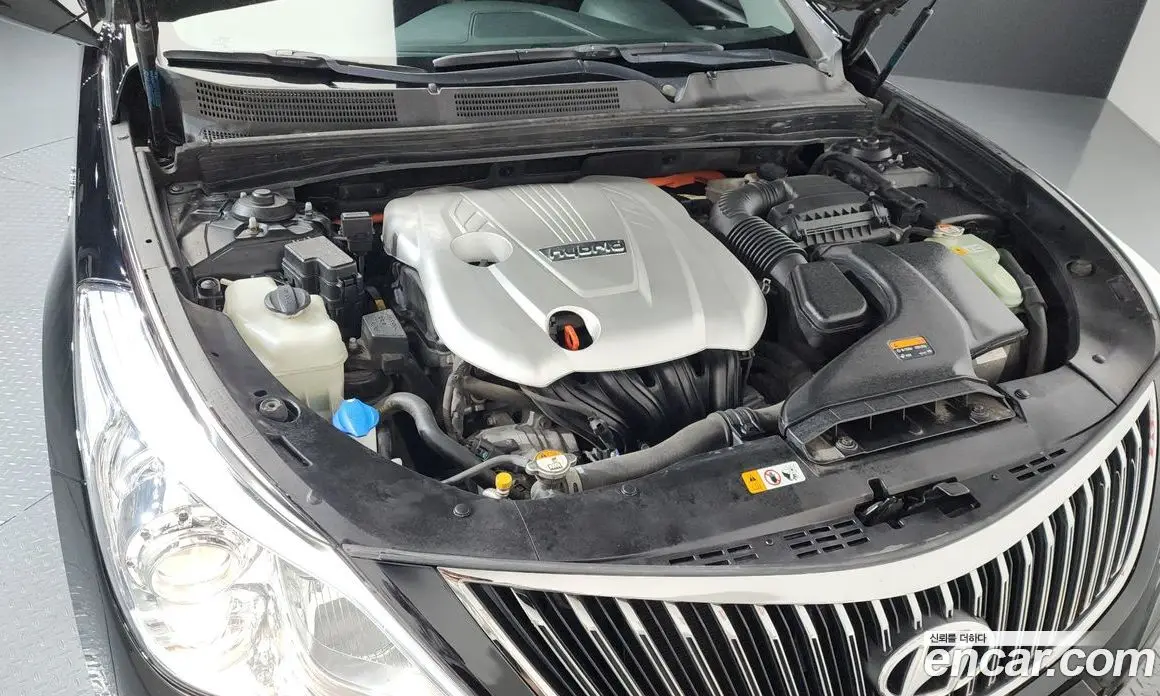 Hyundai Grandeur 2015 2.4 автомат (гидро), фото 6