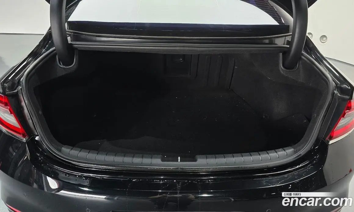 Hyundai Grandeur 2017 2.2 автомат (гидро), фото 20