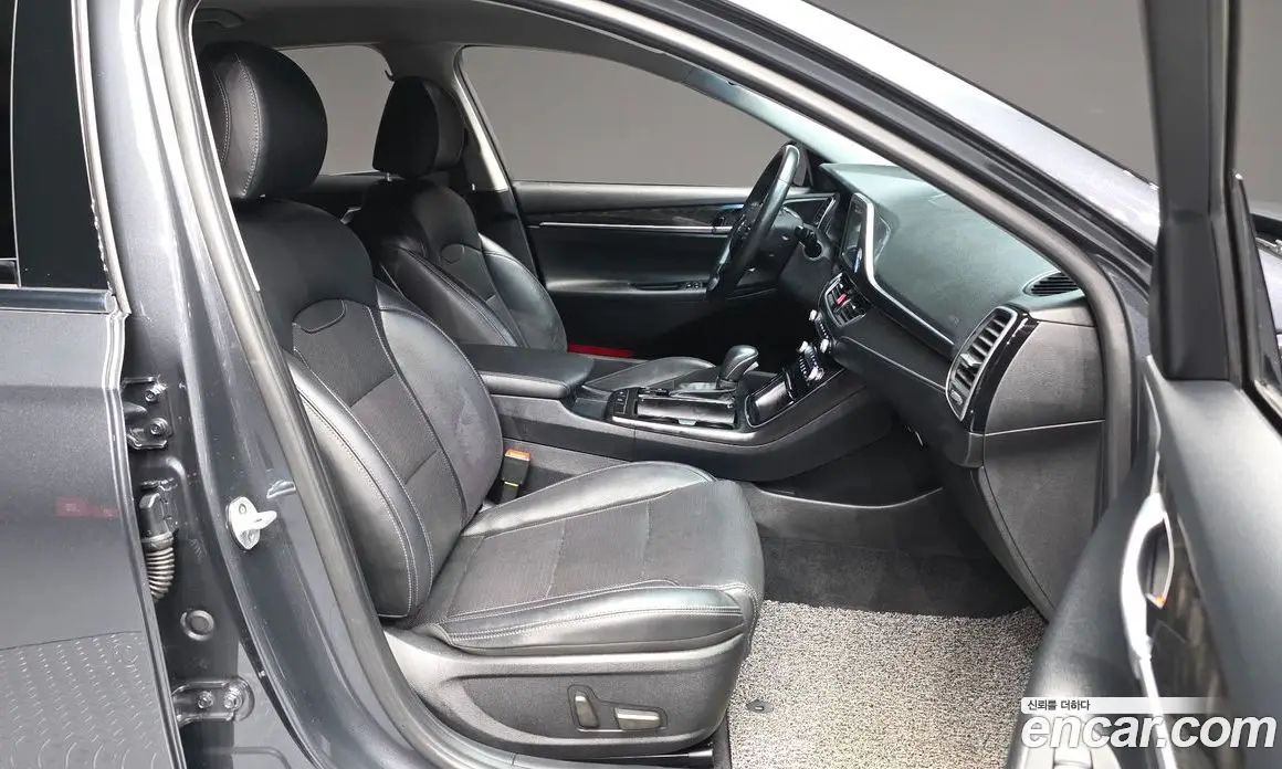 Hyundai Grandeur 2018 2.4 автомат (гидро), фото 17 Hyundai Grandeur 2018 2.4 автомат (гидро), фото 17