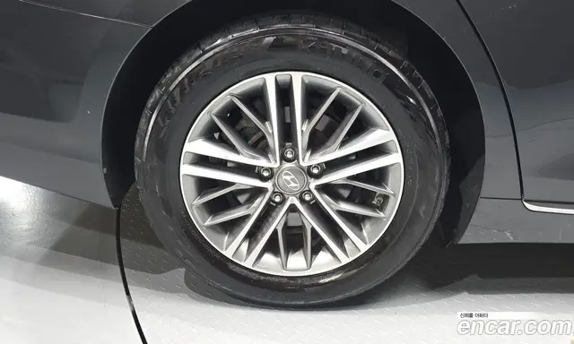 Hyundai Grandeur 2018 2.4 автомат (гидро), миниатюра 5 Hyundai Grandeur 2018 2.4 автомат (гидро), миниатюра 5
