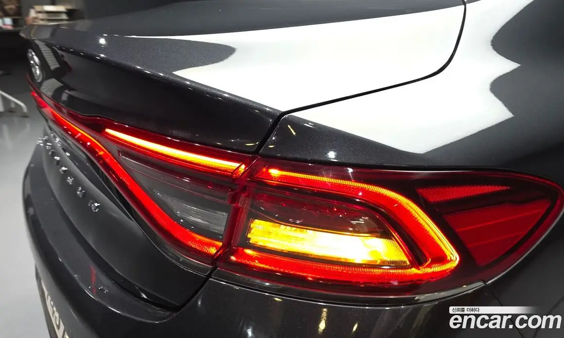 Hyundai Grandeur 2018 2.4 автомат (гидро), фото 9 Hyundai Grandeur 2018 2.4 автомат (гидро), фото 9