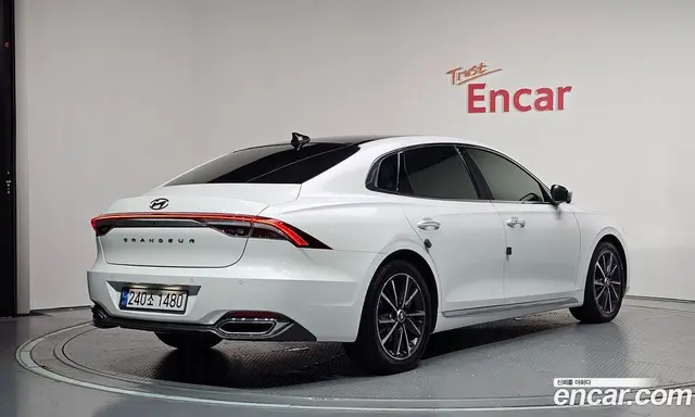 Hyundai Grandeur 2022 2.5 автомат (гидро), миниатюра 2 Hyundai Grandeur 2022 2.5 автомат (гидро), миниатюра 2
