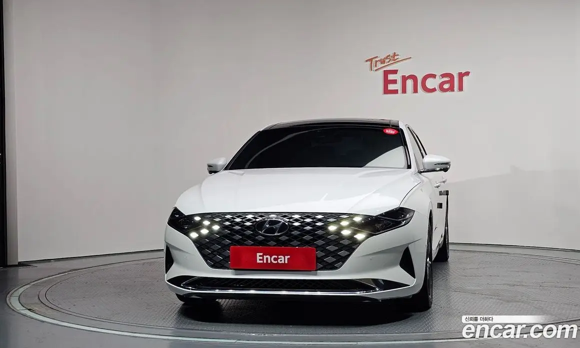 Hyundai Grandeur 2022 2.5 автомат (гидро), фото 3 Hyundai Grandeur 2022 2.5 автомат (гидро), фото 3