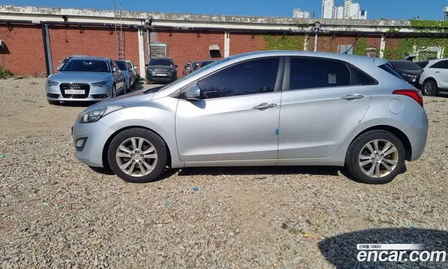 Hyundai i30 2012 1.6 автомат (гидро), миниатюра 3