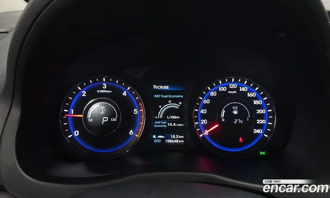 Hyundai i40 2015 1.7 автомат (гидро), фото 8