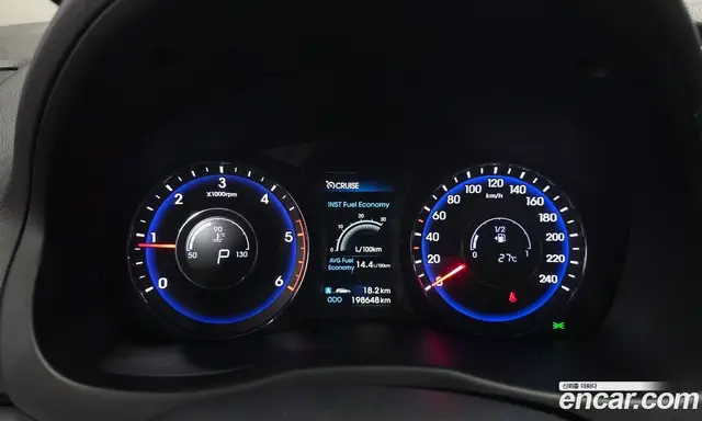 Hyundai i40 2015 1.7 автомат (гидро), миниатюра 8