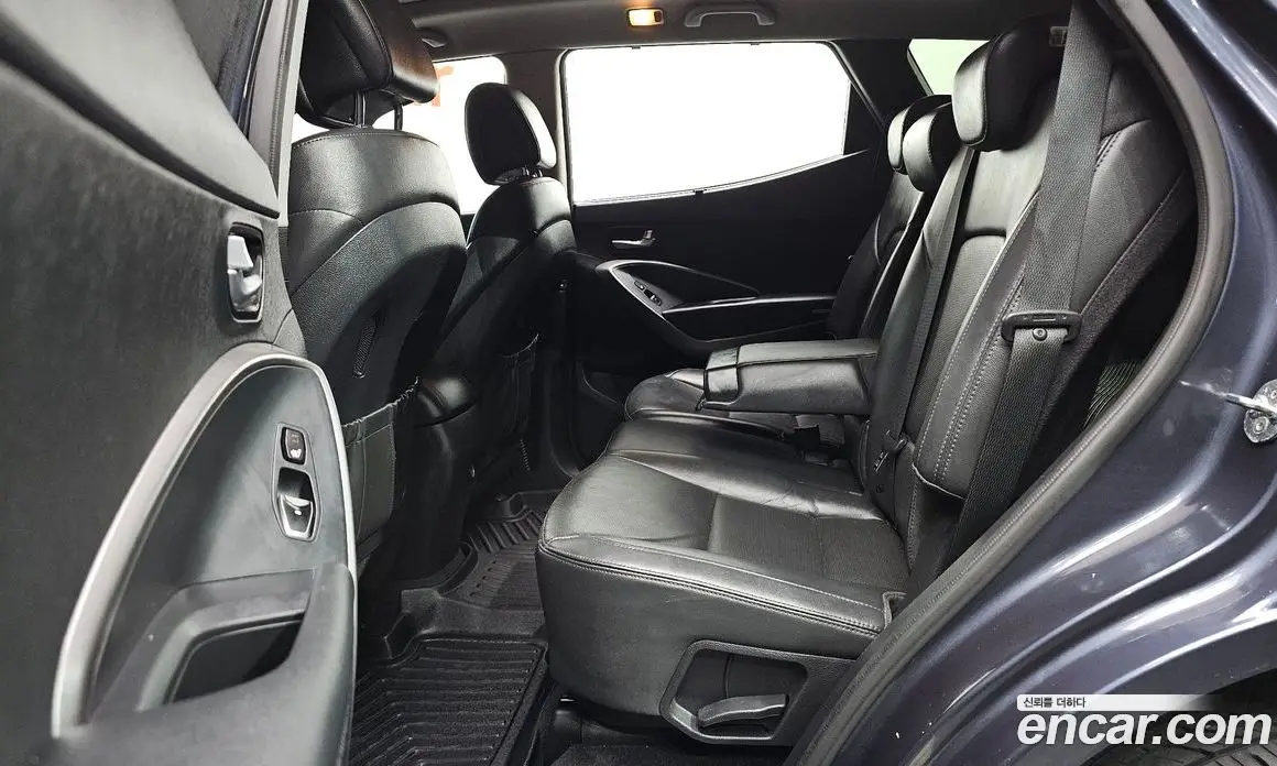 Hyundai Santa Fe 2015 2.0 автомат (гидро), фото 17 Hyundai Santa Fe 2015 2.0 автомат (гидро), фото 17