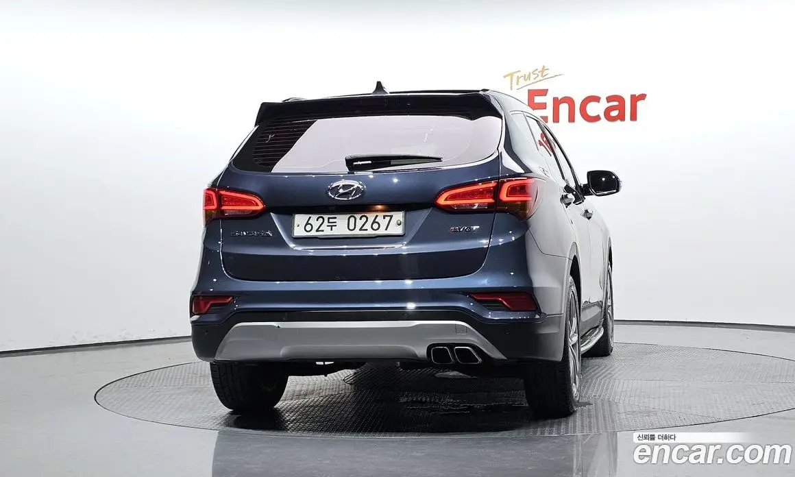 Hyundai Santa Fe 2015 2.0 автомат (гидро), фото 4 Hyundai Santa Fe 2015 2.0 автомат (гидро), фото 4