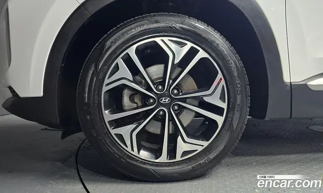 Hyundai Santa Fe 2018 2.0 автомат (гидро), миниатюра 5 Hyundai Santa Fe 2018 2.0 автомат (гидро), миниатюра 5