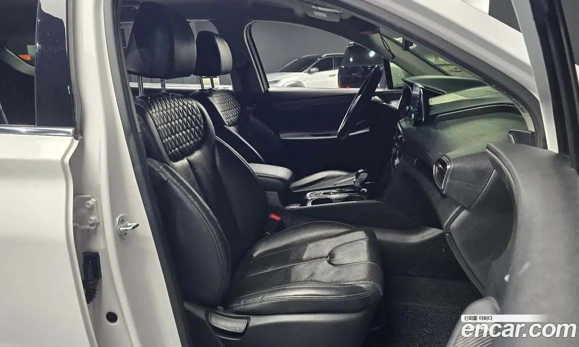 Hyundai Santa Fe 2018 2.0 автомат (гидро), фото 10 Hyundai Santa Fe 2018 2.0 автомат (гидро), фото 10