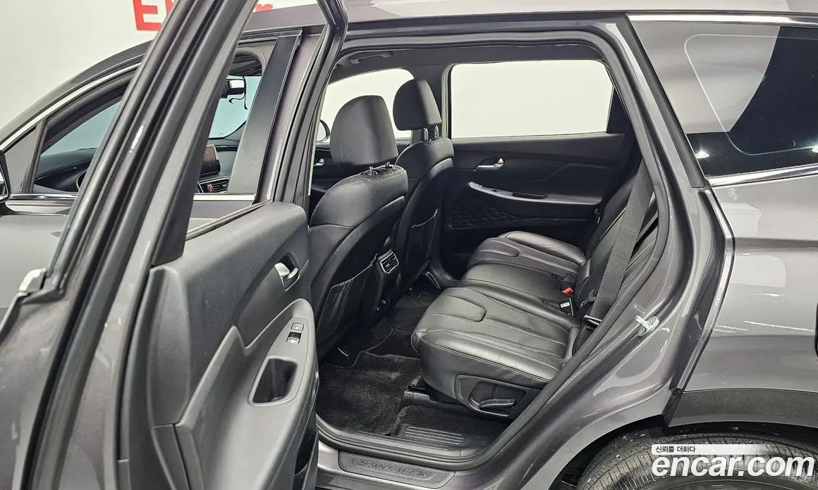 Hyundai Santa Fe 2022 2.2 автомат (гидро), фото 12