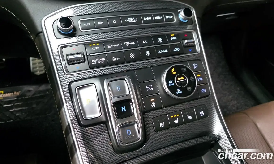 Hyundai Santa Fe 2022 1.6 автомат (гидро), фото 9
