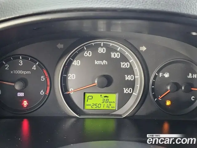 Hyundai Starex 2015 2.5 автомат (гидро), миниатюра 5 Hyundai Starex 2015 2.5 автомат (гидро), миниатюра 5