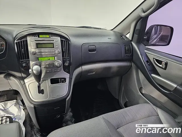 Hyundai Starex 2015 2.5 автомат (гидро), миниатюра 6 Hyundai Starex 2015 2.5 автомат (гидро), миниатюра 6